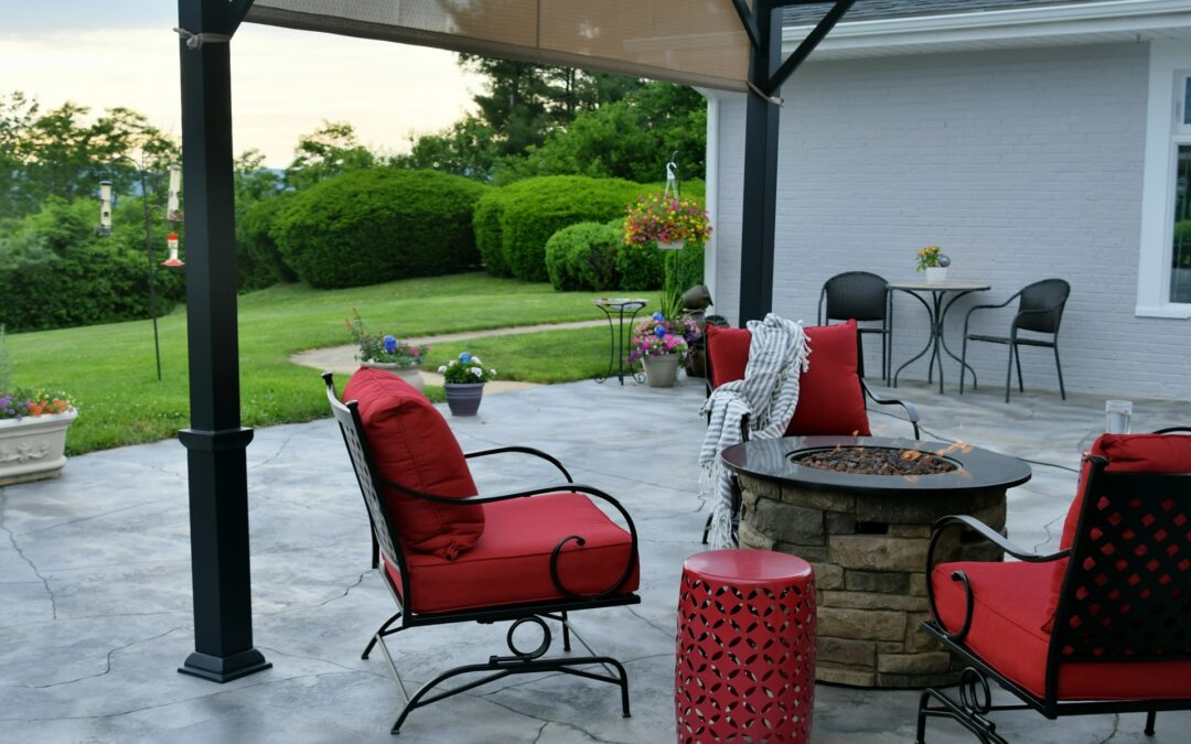 Designing Outdoor Living Spaces for Small Yards in Braselton, Georgia