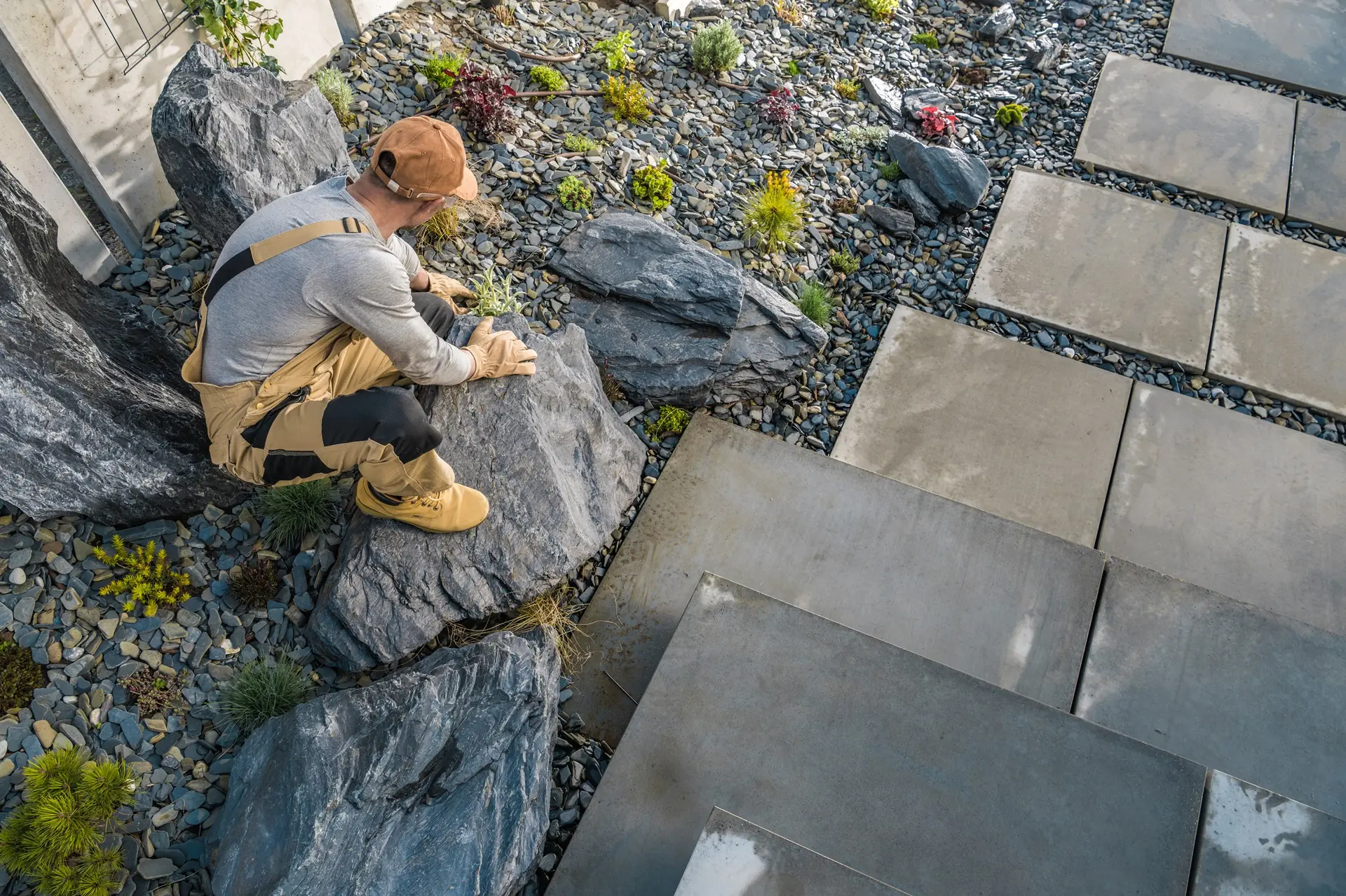 modern residential backyard garden landscaping 2023 11 27 04 59 39 utc
