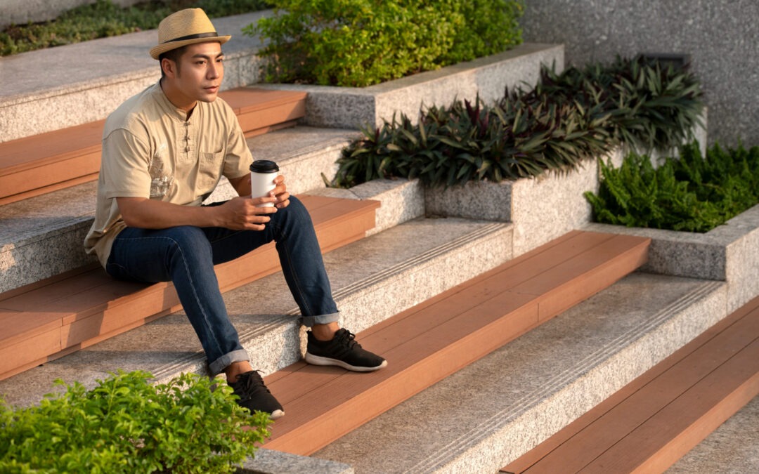 Innovative Deck Ideas for Sloped Gardens